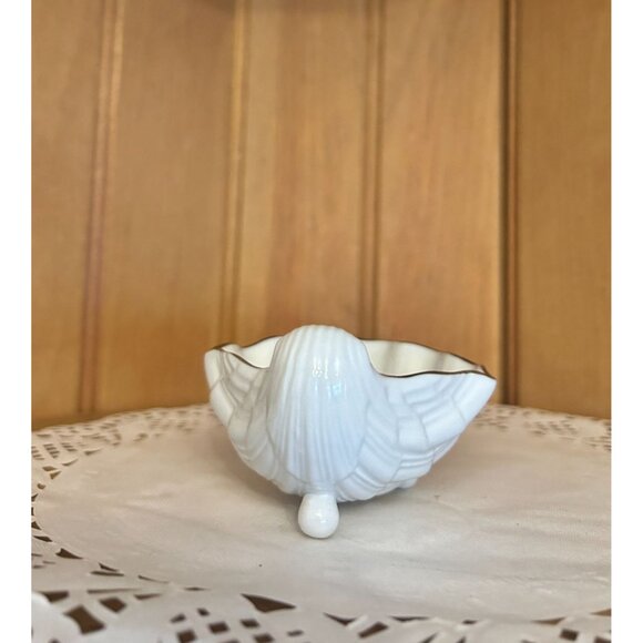 MMA Porcelain Oyster Feeder Vintage White Shell-Shaped Ceramic Footed Dish Gold - Picture 5 of 7